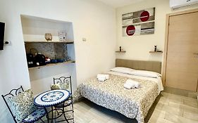 Casa Barbara 15-17